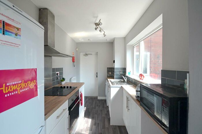 4 Bedroom Detached House To Rent In Dunkirk Road, Dunkirk, Nottingham, NG7