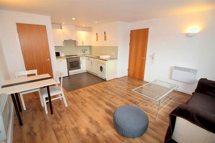 1 Bedroom Flat To Rent In Cranbrook House, Cranbrook Street, Nottingham, NG1