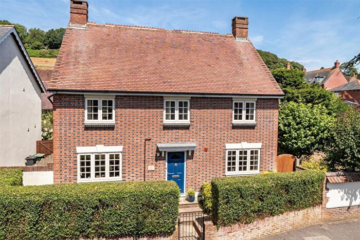 5 Bedroom Detached House For Sale In West Mead, Bridport, DT6