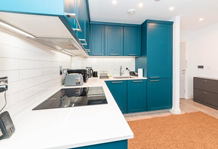 1 Bedroom Flat To Rent In Joseph Huntley Walk, Reading, RG1