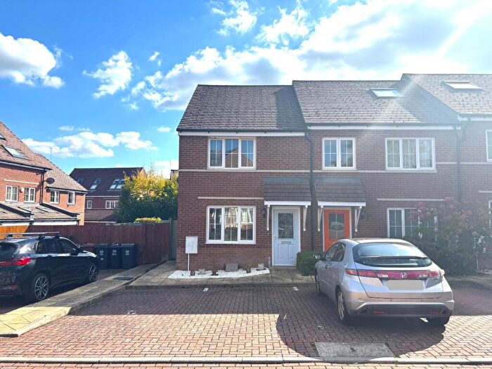 2 Bedroom End Of Terrace House For Sale In Stoney Fields, Watton At Stone, SG14