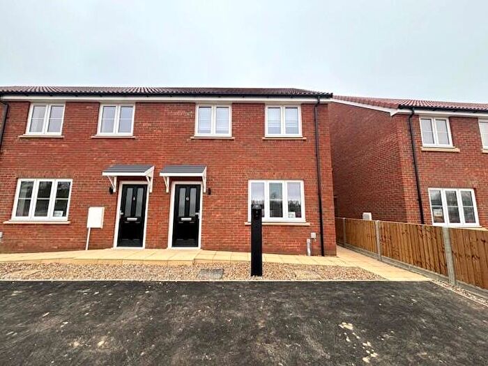 3 Bedroom Semi Detached House To Rent In Dukes Road, Downham Market, PE38