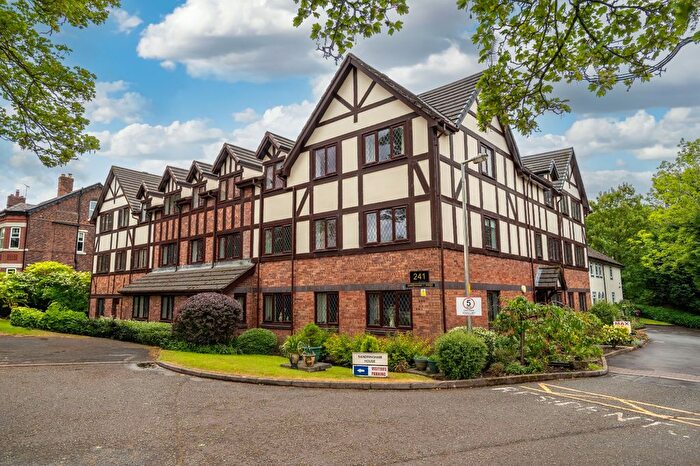 2 Bedroom Flat For Sale In Stockport Road, Marple, Stockport, Greater Manchester, SK6