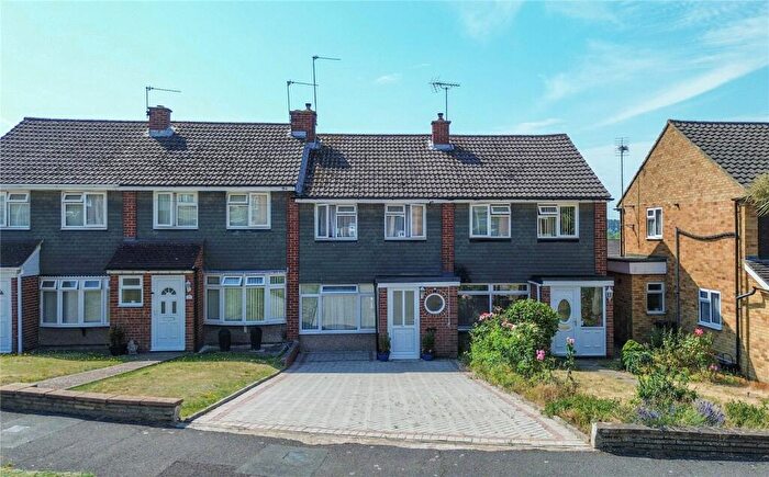 3 Bedroom Terraced House For Sale In Tintern Crescent, Reading, Berkshire, RG1