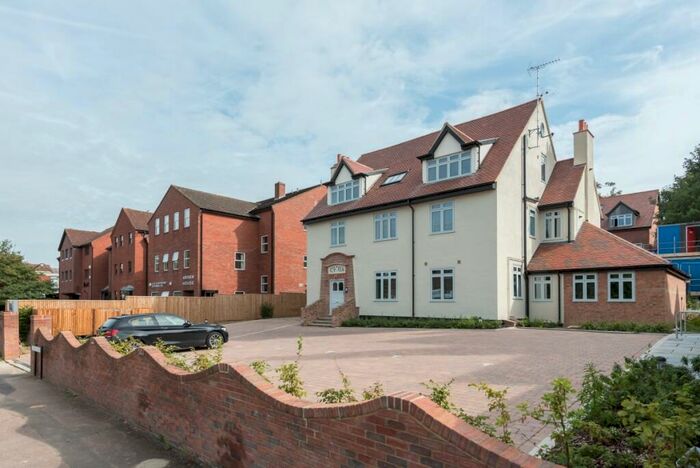 2 Bedroom Apartment To Rent In Arden Grove Harpenden, AL5