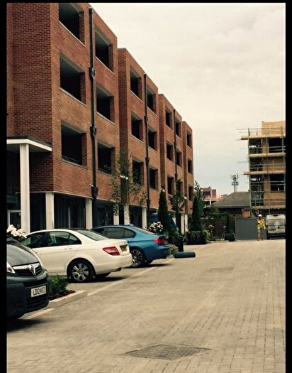 3 Bedroom Flat To Rent In Albers Court, Harrow, Greater London, HA3