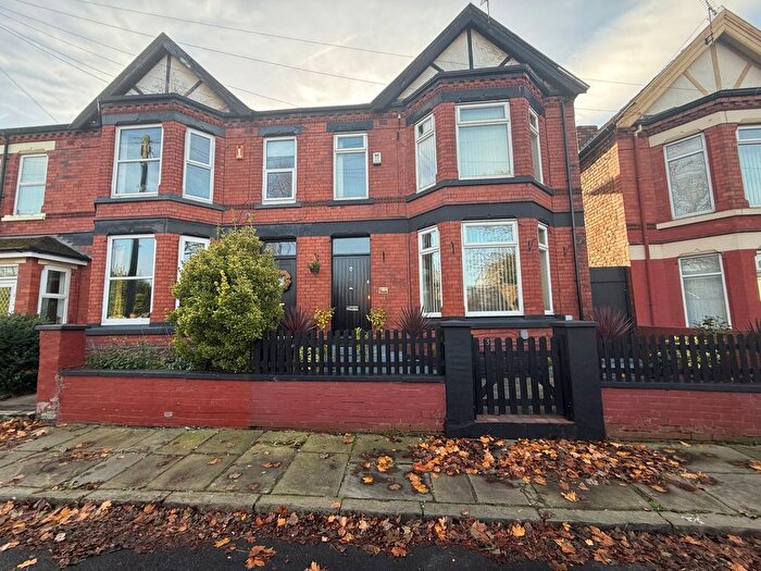 4 Bedroom Property To Rent In Chesnut Grove, Tranmere, Birkenhead, CH42
