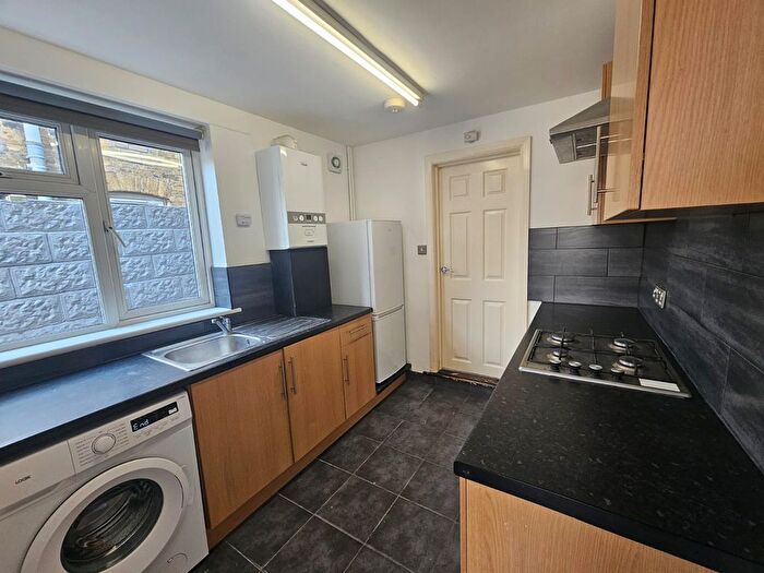 3 Bedroom Terraced House To Rent In Dover Road East, Northfleet, DA11