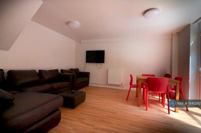 7 Bedroom Terraced House To Rent In Sparkford Close, Winchester, SO22