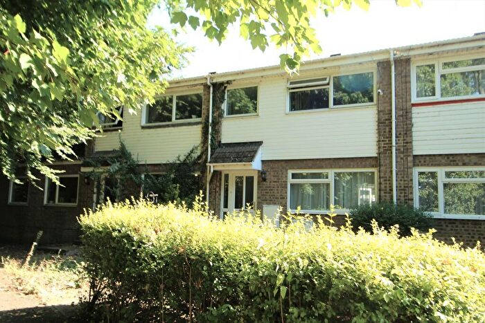 3 Bedroom Terraced House For Sale In Hazel Walk, Biggleswade, SG18