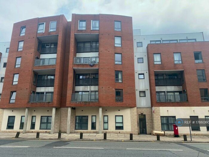 2 Bedroom Flat To Rent In Moss Street, Liverpool, L6