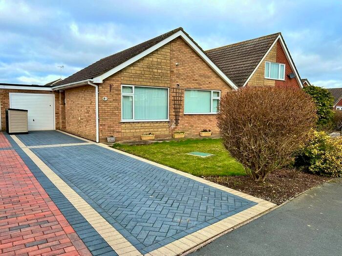 2 Bedroom Detached Bungalow To Rent In Oak Crescent, Bourne, PE10