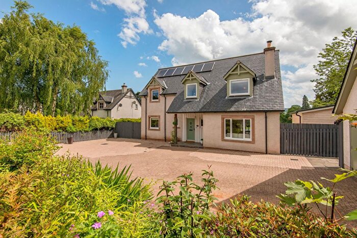 4 Bedroom Detached House For Sale In Meigle, Blairgowrie, PH12