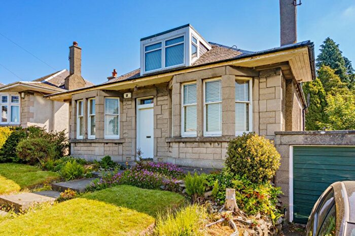 4 Bedroom Bungalow For Sale In Hillview Road, Edinburgh, Midlothian, EH12