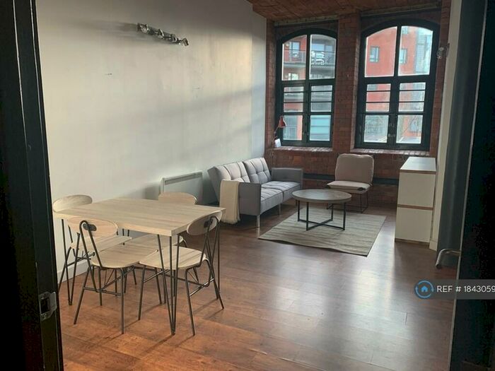 2 Bedroom Flat To Rent In Worsley Mill, Manchester, M15