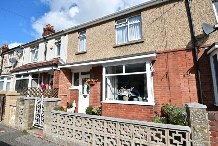 2 Bedroom Terraced House For Sale In Vernon Road, Gosport, PO12