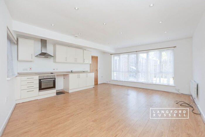 1 Bedroom Flat To Rent In Anglesea Road, Orpington, BR5