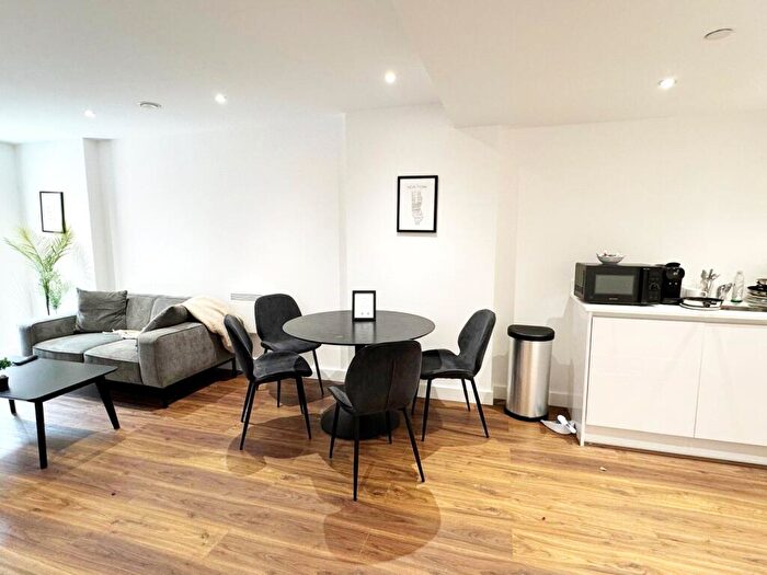 1 Bedroom Apartment To Rent In The Grand Exchange, Market Street, Bracknell, Berkshire, RG12