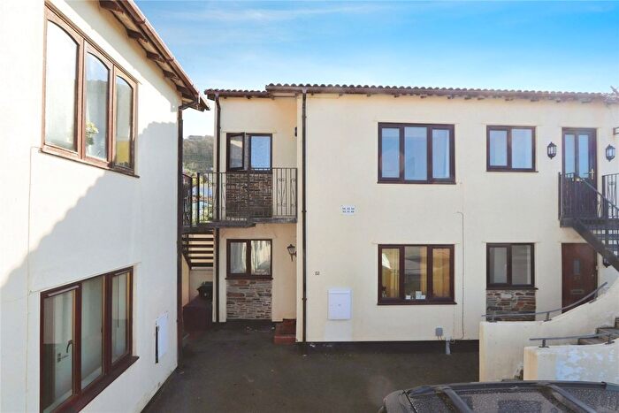 2 Bedroom Flat For Sale In Westward Ho, Bideford, EX39