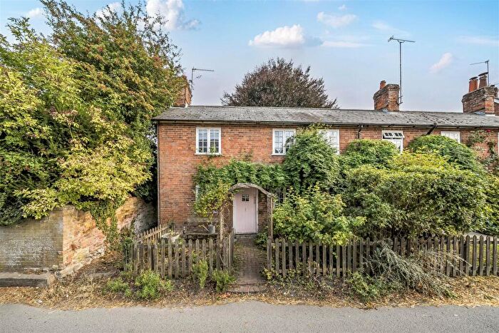 3 Bedroom Semi-Detached House For Sale In The Green, Urchfont, SN10