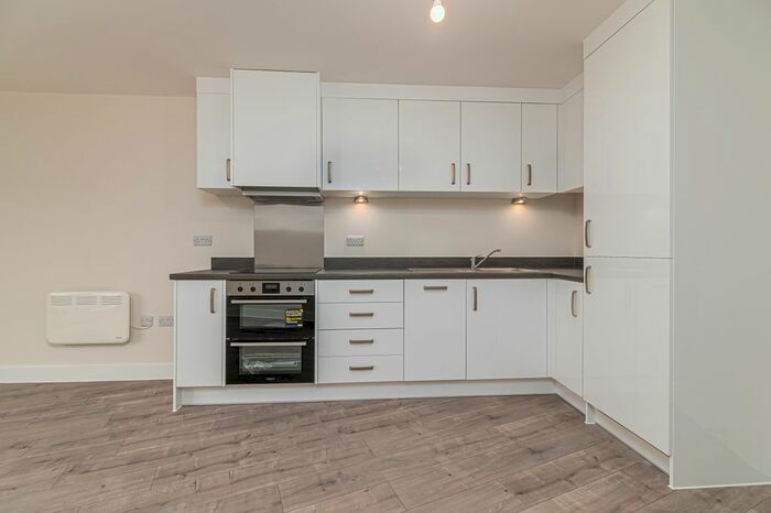 1 Bedroom Flat To Rent In Hunslet House, Corby, North Northampton, NN17