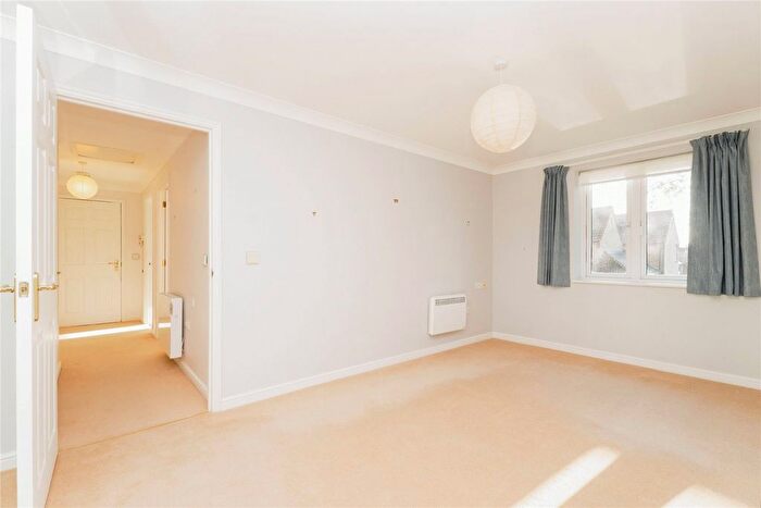 2 Bedroom Flat For Sale In Grove Lane, Holt, Norfolk, NR25