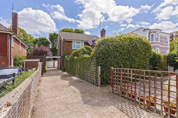 2 Bedroom Flat To Rent In Belsize Road, Worthing, BN11