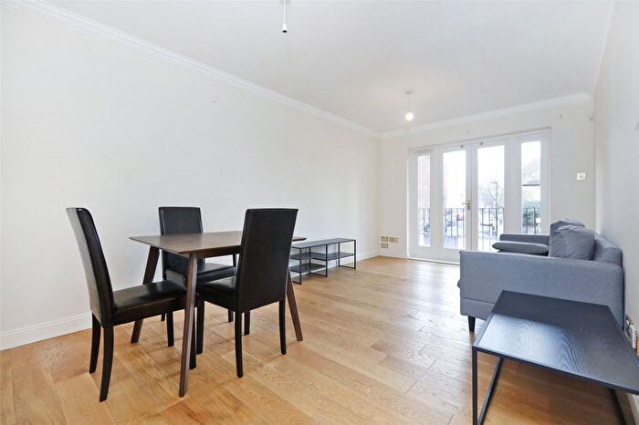 2 Bedroom Flat To Rent In Theed Street, London, SE1