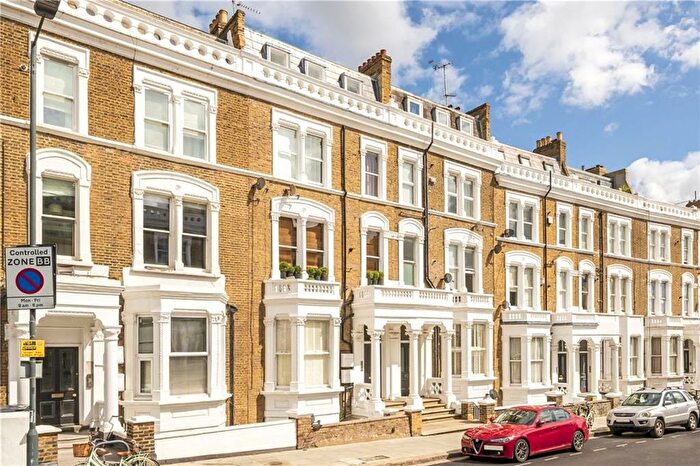 1 Bedroom Flat For Sale In Sinclair Road, Brook Green, W14
