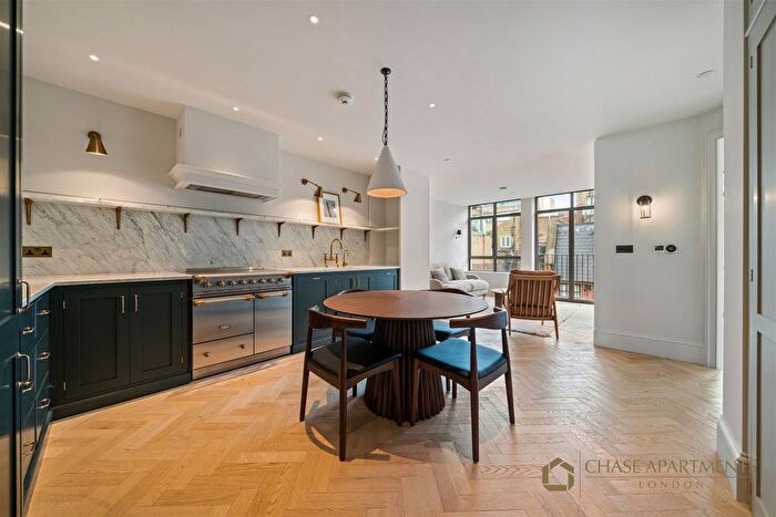 2 Bedroom Flat To Rent In Tottenham Mews, London, W1T