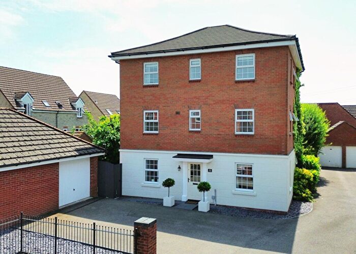 5 Bedroom Detached House For Sale In Bryn Dryslwyn, Bridgend, CF31