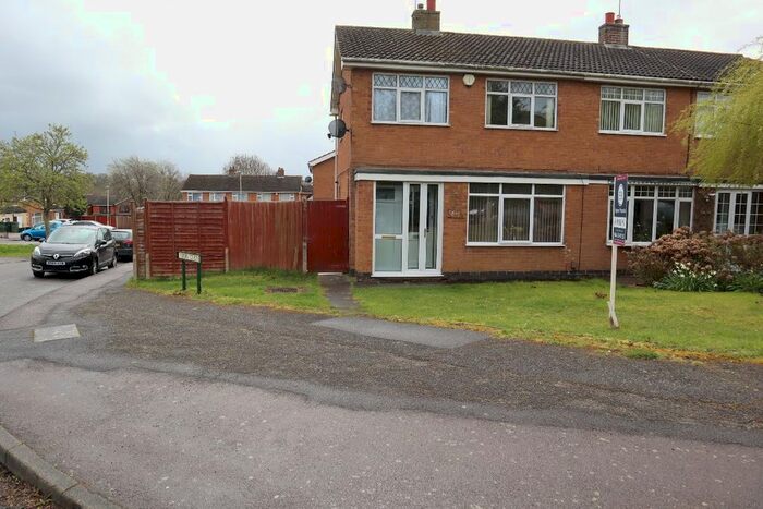 3 Bedroom Semi-Detached House To Rent In Waveney Rise, Oadby, Leicester, LE2