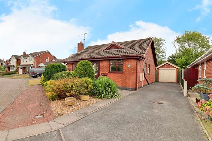 2 Bedroom Detached Bungalow For Sale In Cloverfields, Haslington, CW1