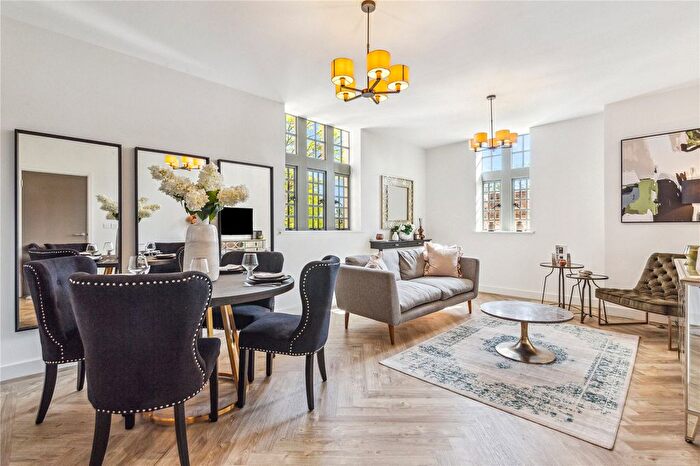2 Bedroom Flat For Sale In The, St. George's Gardens, SW17