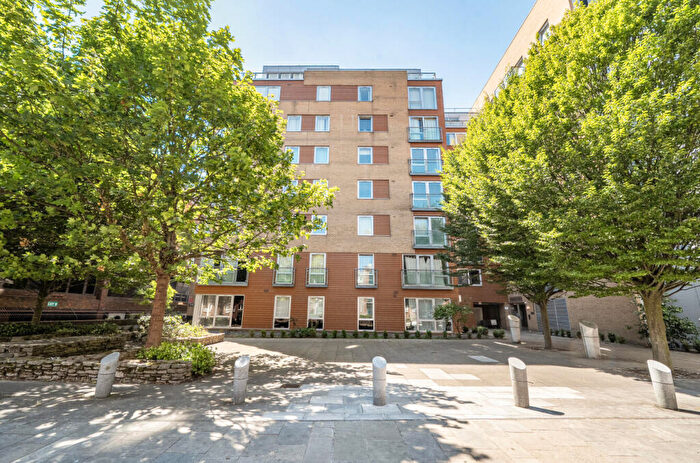 1 Bedroom Flat For Sale In Briton Street, Southampton, Hampshire, SO14