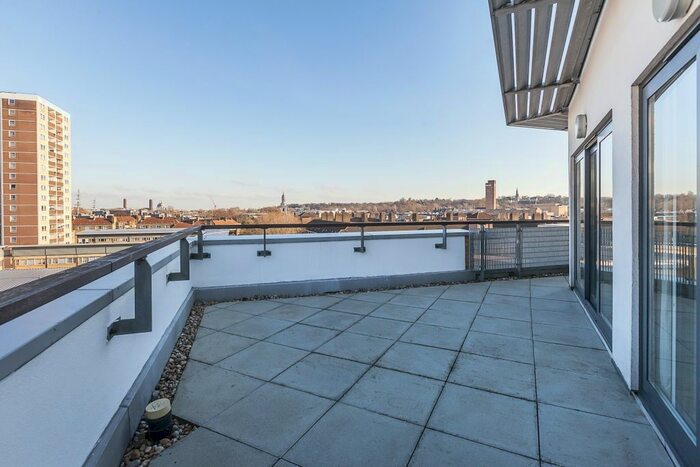 2 Bedroom Flat To Rent In Norman Road, Greenwich, SE10