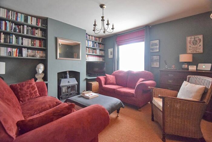 2 Bedroom Semi-Detached House For Sale In The Street, Upchurch, Sittingbourne, ME9