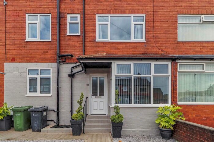 3 Bedroom Property To Rent In Dawlish Terrace, Leeds, LS9