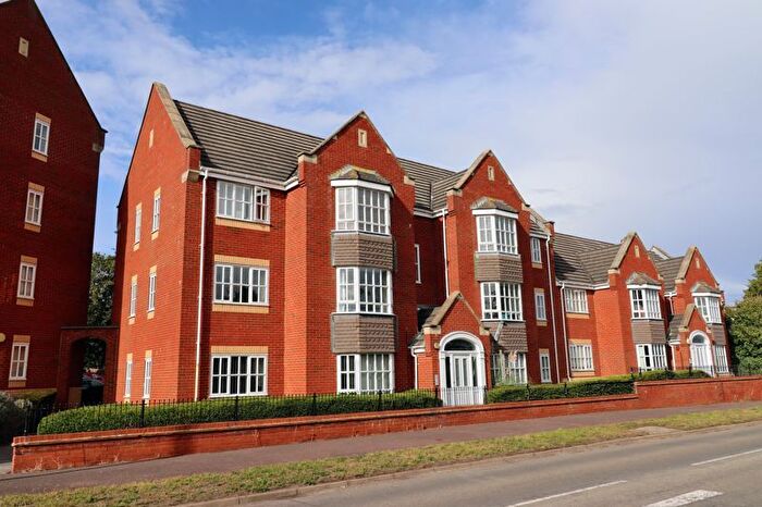 2 Bedroom Flat For Sale In Knaresborough Court, Bletchley, Milton Keynes, MK3