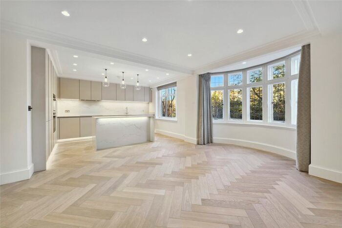 3 Bedroom Flat To Rent In Sloane Street, London, SW1X