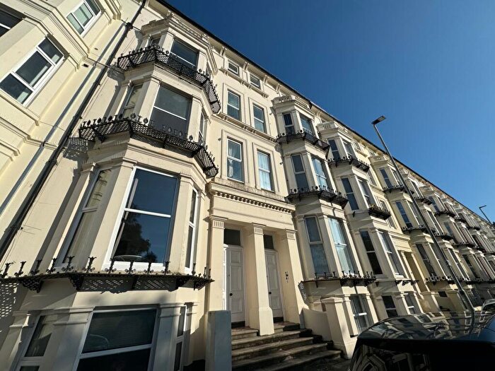 1 Bedroom Flat To Rent In Western Parade, Southsea, Portsmouth, PO5