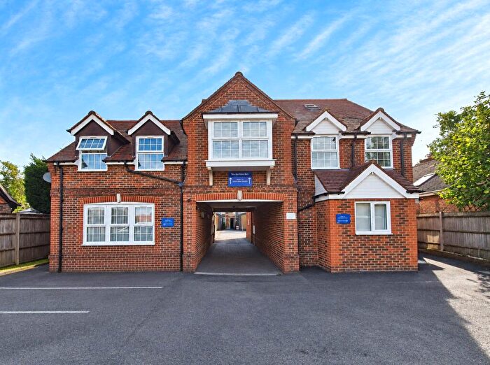 2 Bedroom Apartment For Sale In Hyde End Road, Spencers Wood, Reading, Berkshire, RG7