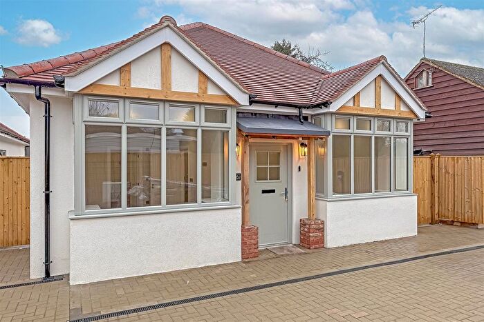 4 Bedroom Detached Bungalow For Sale In Highfield Road, Sandridge, St. Albans, AL4