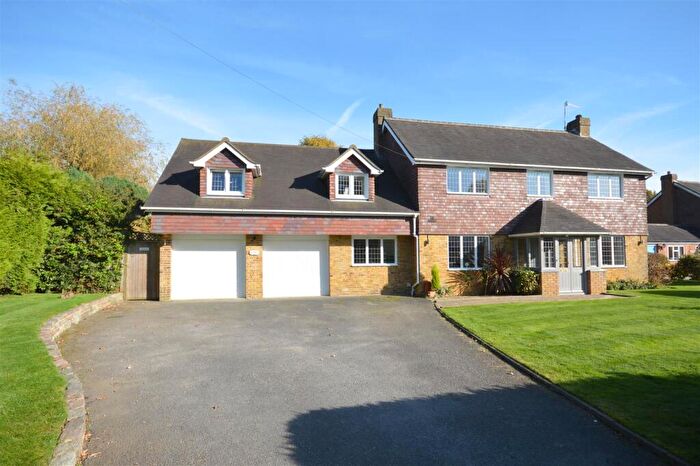 5 Bedroom Detached House For Sale In The Ridings, Kingswood, KT20