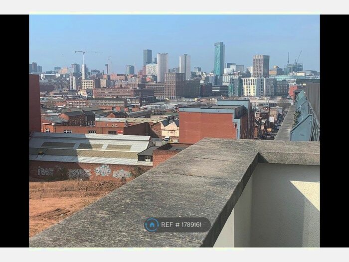 2 Bedroom Flat To Rent In Avoca Court, Deritend, Birmingham, B12