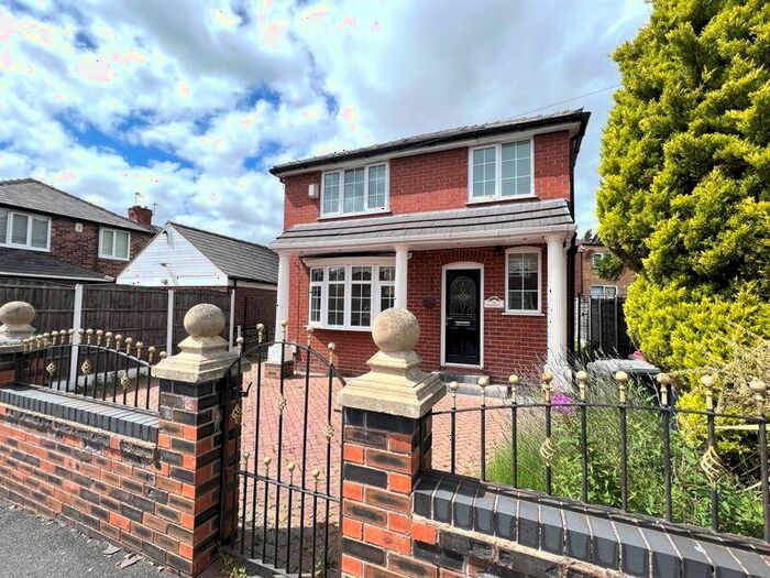 3 Bedroom Detached House To Rent In Branksome Drive, Salford, M6
