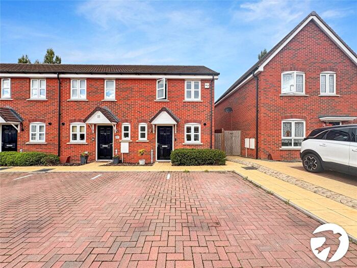 2 Bedroom End Of Terrace House To Rent In Gilbert Way, Maidstone, Kent, ME17