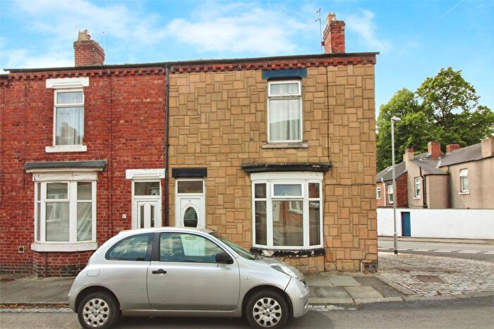 2 Bedroom End Of Terrace House For Sale In Willow Road East, Darlington, DL3