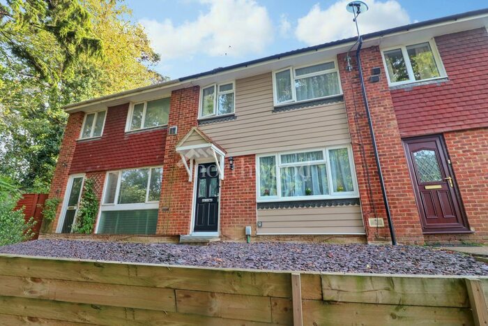 3 Bedroom Terraced House To Rent In Cheviot Way, Ashford, TN24