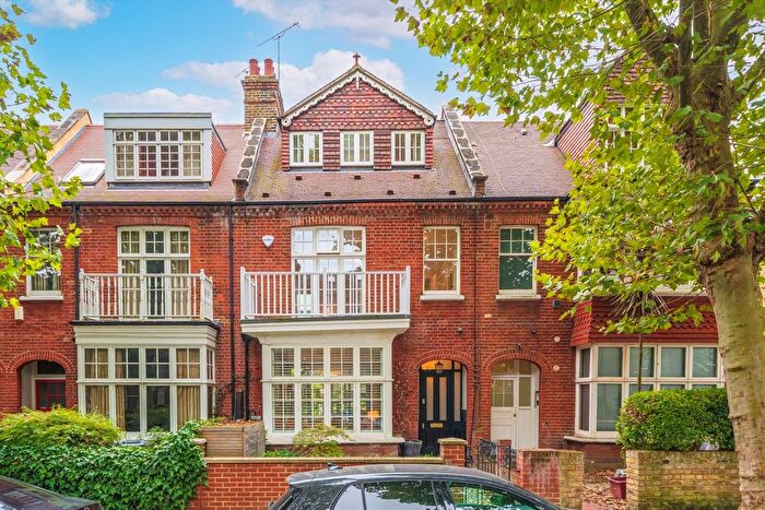 4 Bedroom Terraced House To Rent In Thornton Avenue, London, W4
